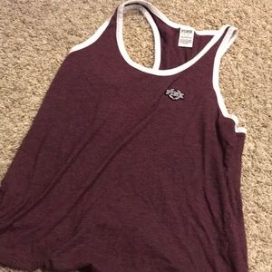 4 vs pink tank tops